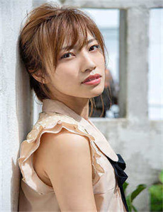 麻花传媒剧在线MV免费观看网站/课代表让我桶她30分钟作文